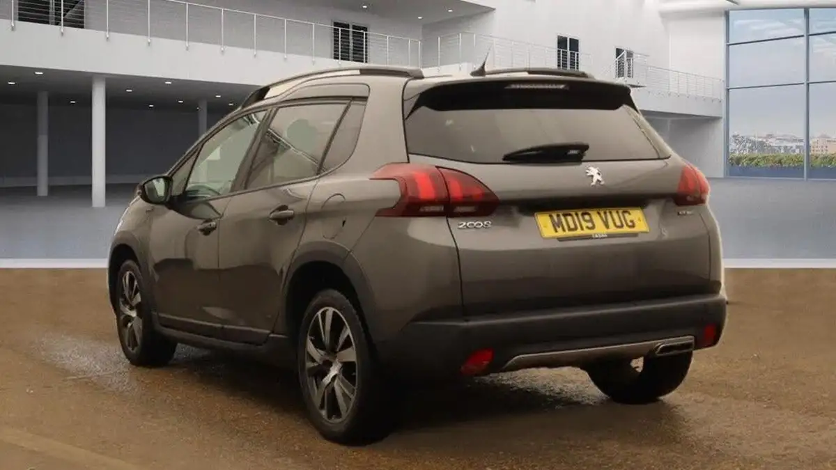 2019-peugeot-2008-suv-12-puretech-gt-line-110bhp-eat6-big-6