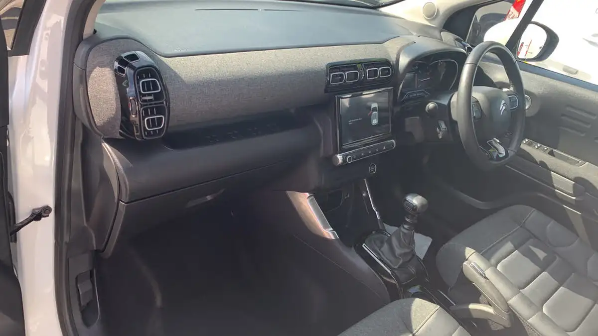 2021-citroen-c3-aircross-12-puretech-shine-plus-110ps-big-11