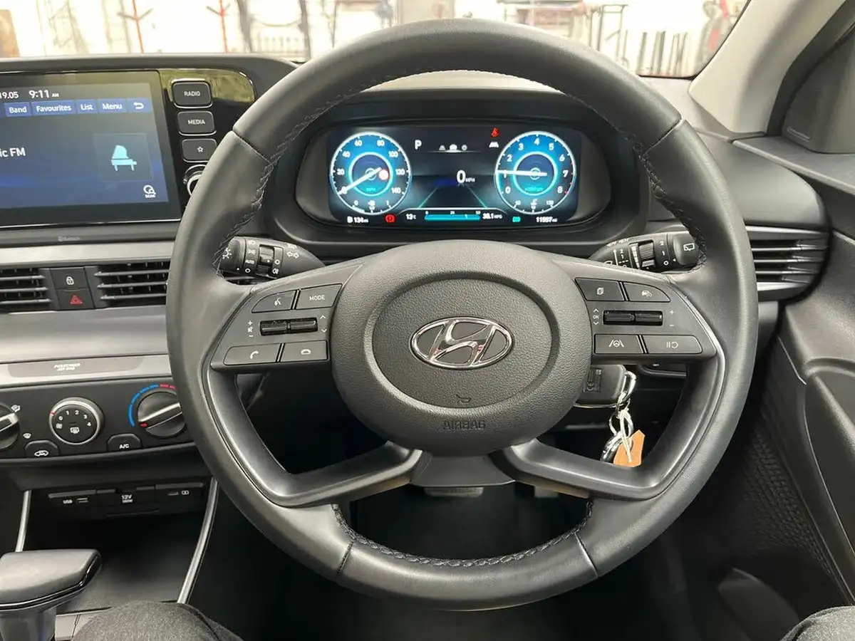 2022-hyundai-i20-10-t-gdi-se-connect-dct-big-25