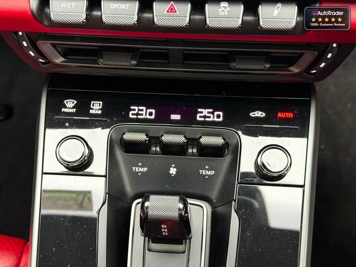 2019-porsche-911-30-carrera-4-s-450ps-coupe-pdk-big-34