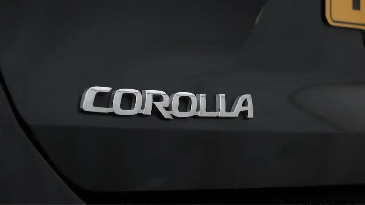 2020-toyota-corolla-20-vvt-i-excel-spare-wheel-touring-sports-big-22