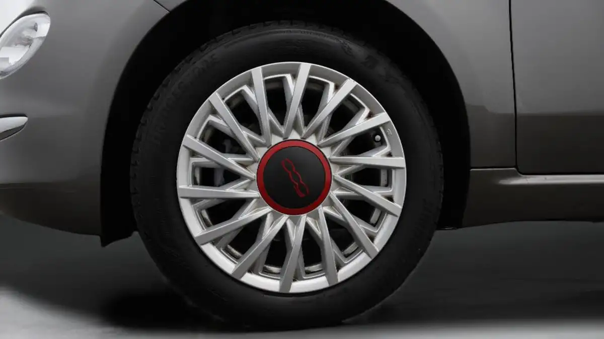 2022-fiat-500-10-red-big-18