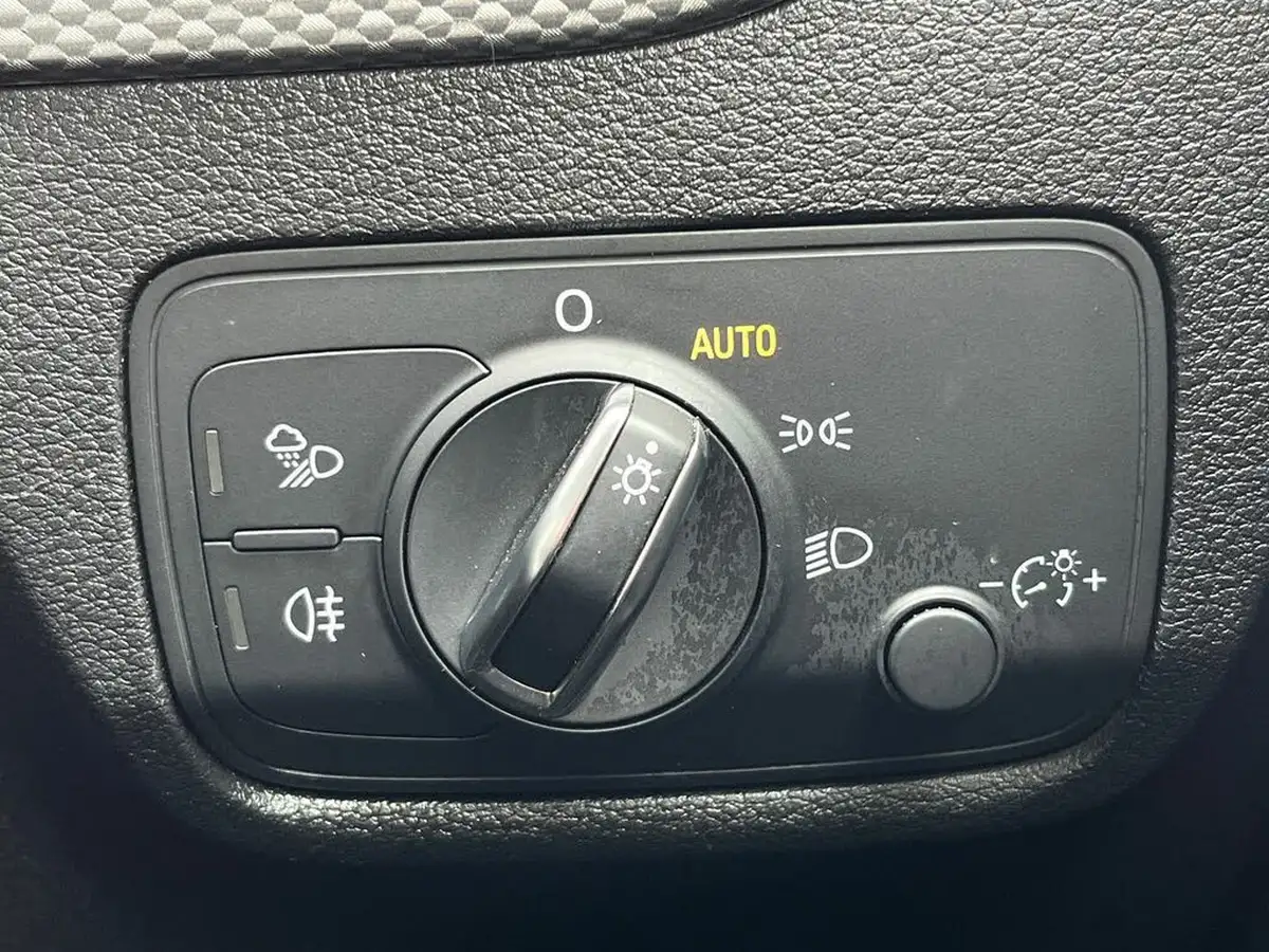 2021-audi-q2-15-35-tfsi-sport-big-24