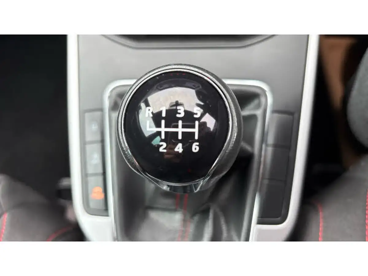 2021-seat-arona-10-tsi-fr-red-edition-big-28