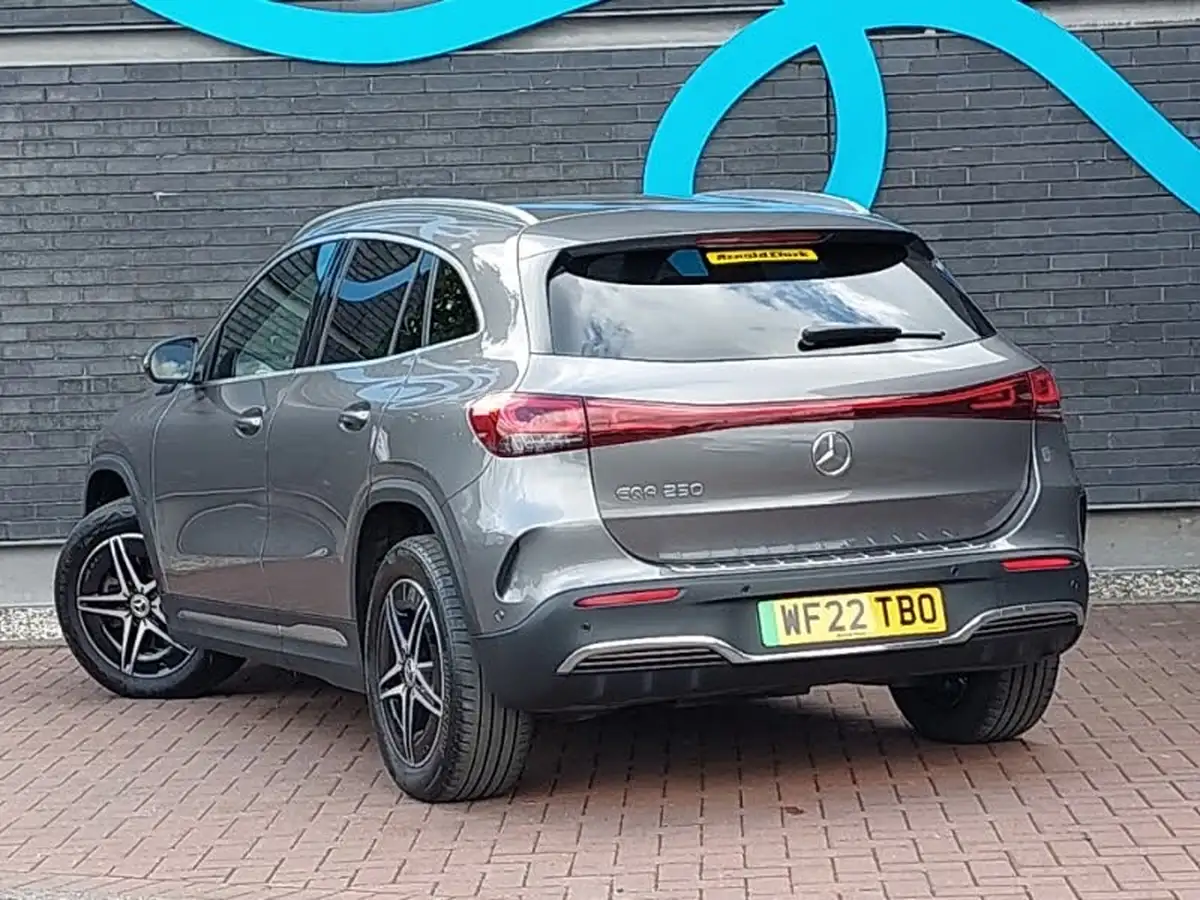 2022-mercedes-benz-eqa-e-eqa-250-amg-line-big-1