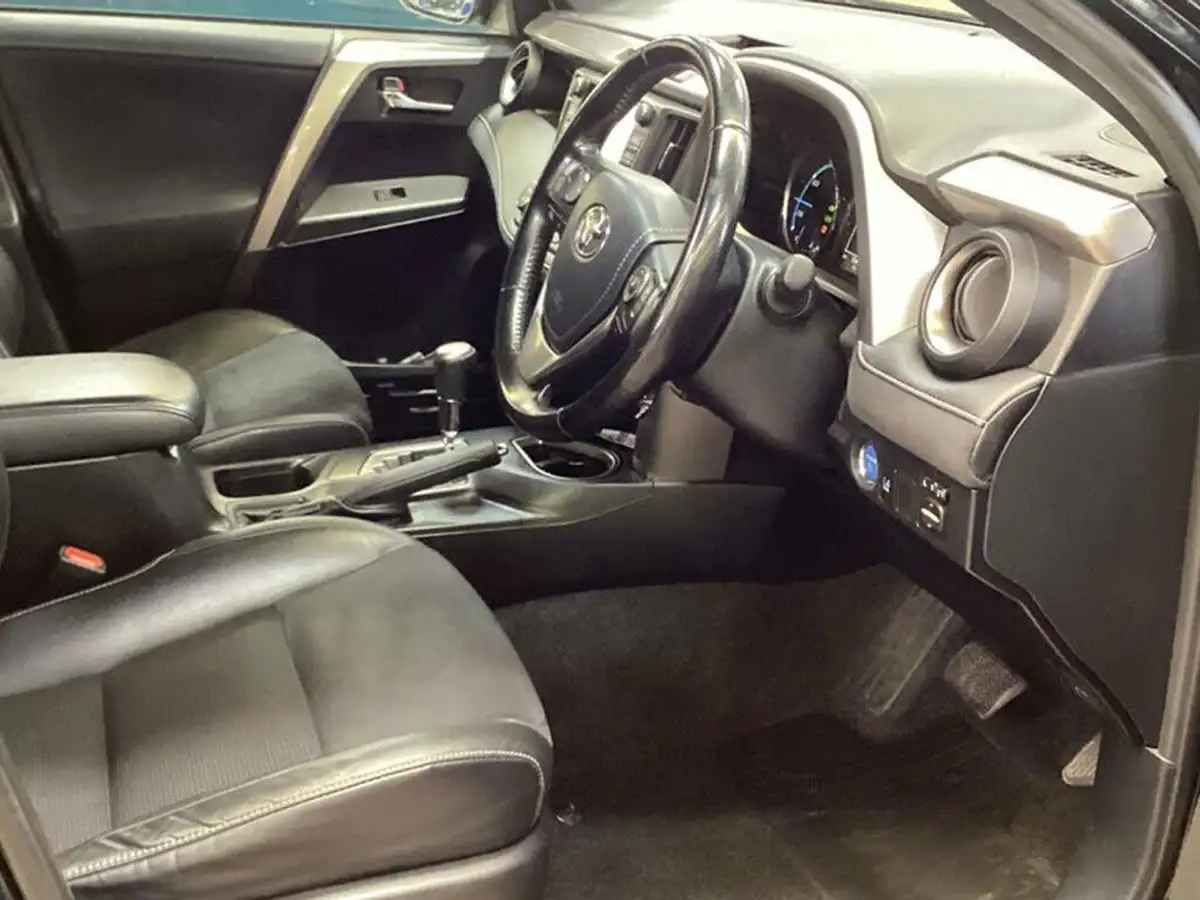 2018-toyota-rav4-25-vvt-i-design-194bhp-awd-2494cc-big-2
