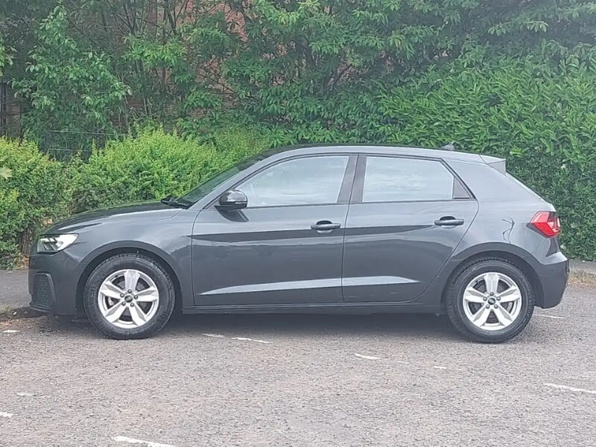2022-audi-a1-10-25-tfsi-technik-big-3
