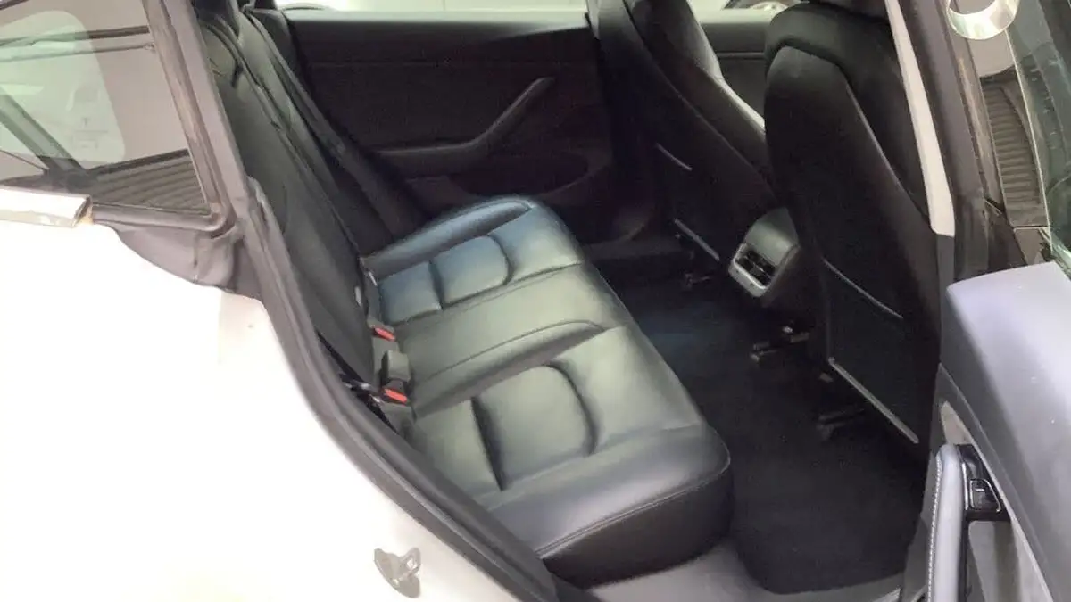 2019-tesla-model-3-e-standard-plus-big-2