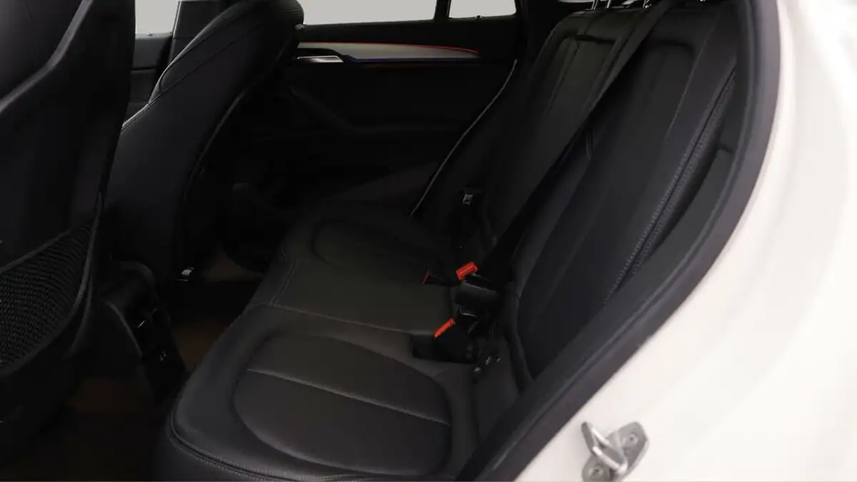 2019-bmw-x1-20-sdrive20i-m-sport-plus-pack-big-15