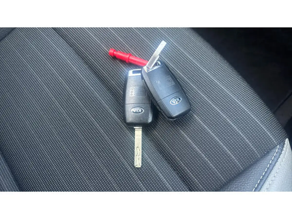 2019-kia-stonic-10-t-gdi-3-dct-big-19