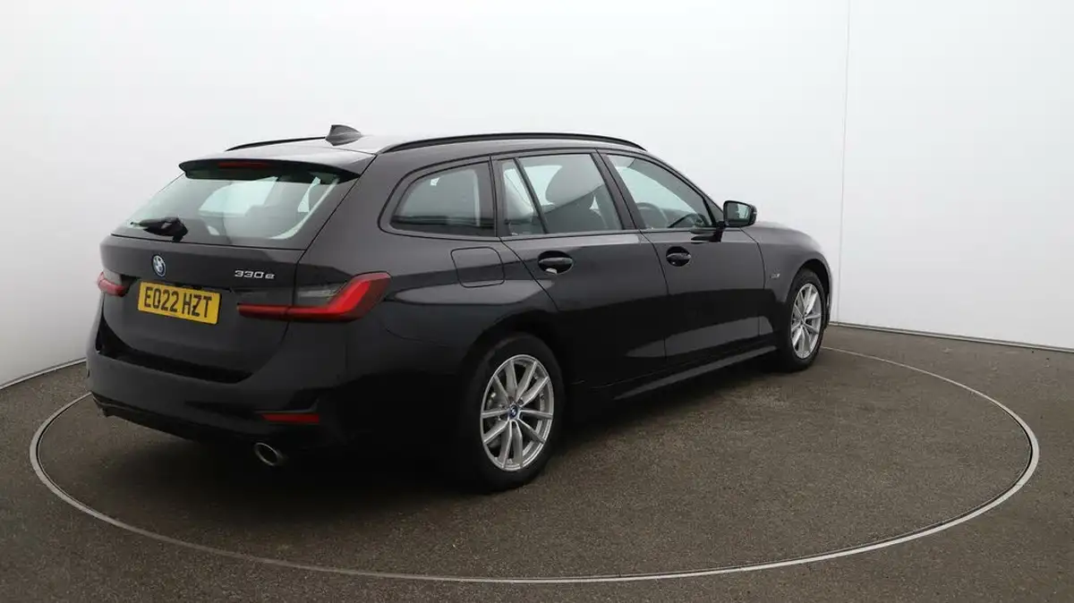 2022-bmw-3-series-20-330e-se-pro-touring-5d-big-46