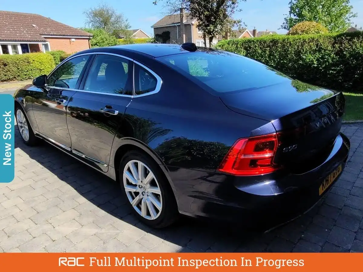 2017-volvo-s90-20td-d5-inscription-big-1