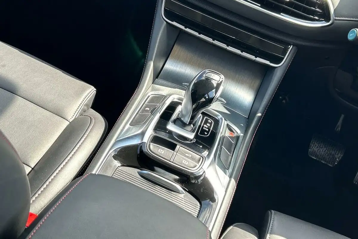 2023-mg-hs-15t-gdi-se-162ps-dct-big-9