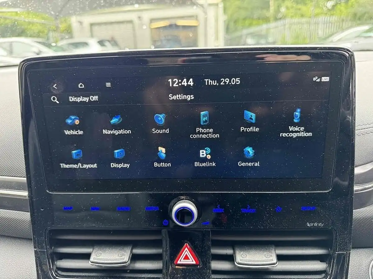 2022-hyundai-ioniq-16-gdi-premium-se-hybrid-big-13