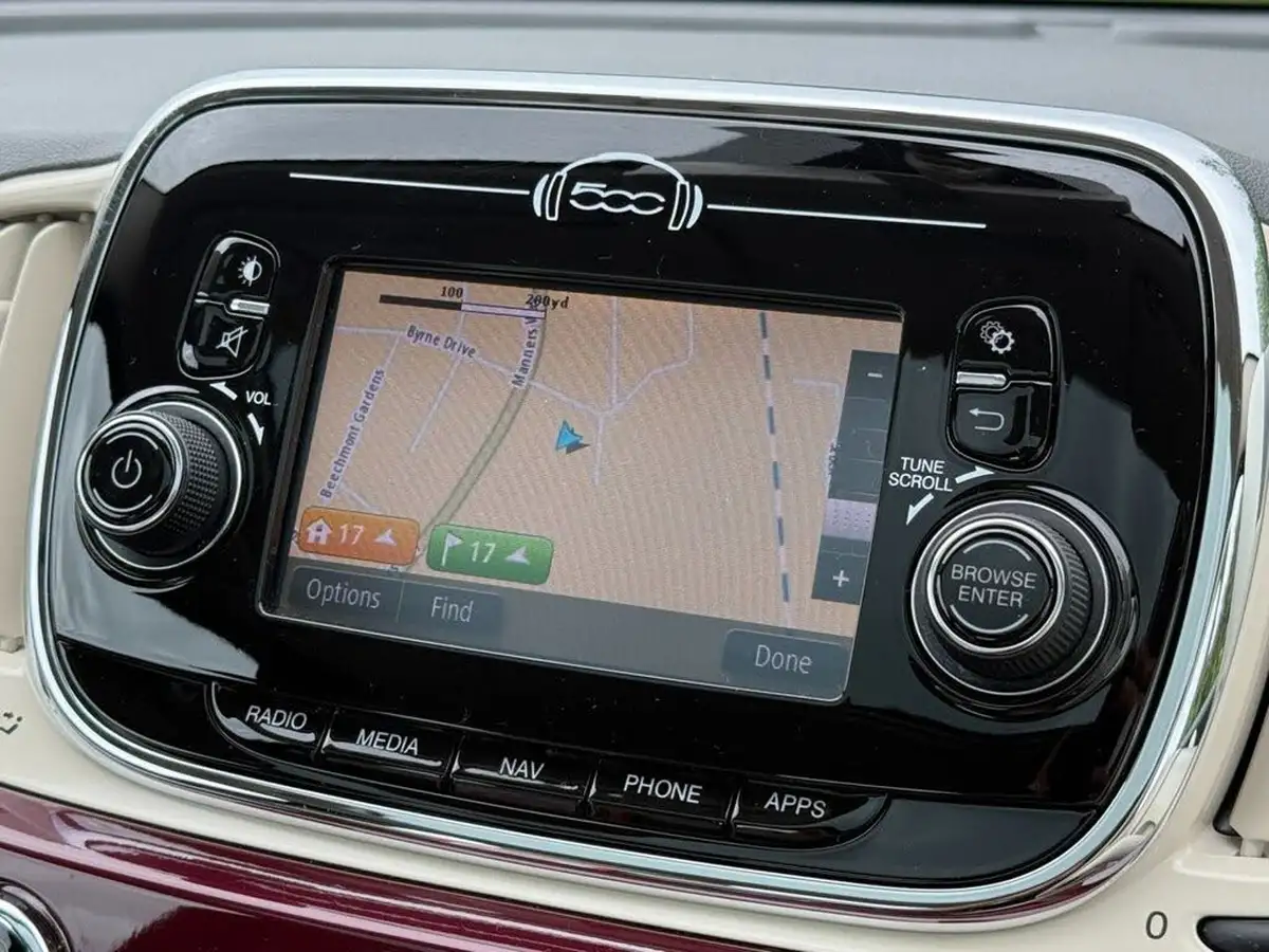 2015-fiat-500-12-lounge-ss-big-18