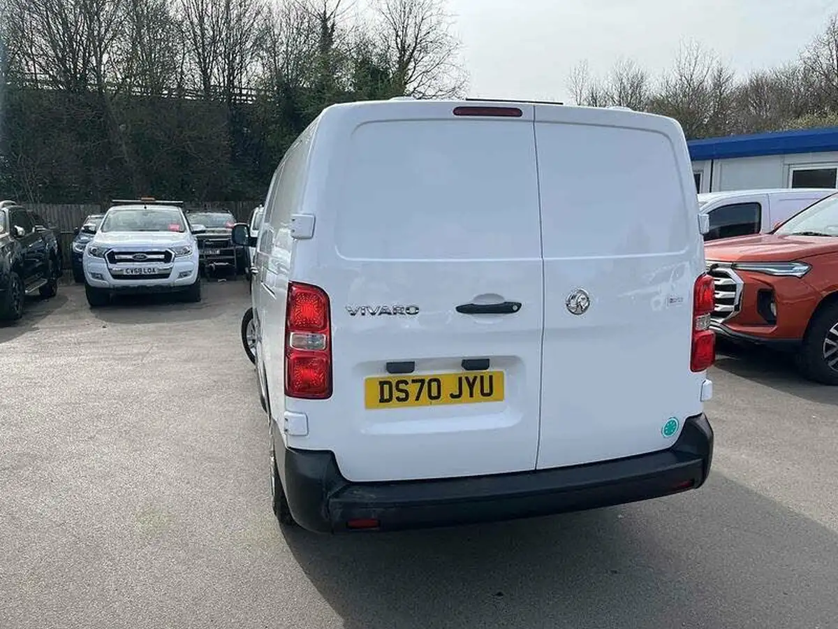 2020-vauxhall-vivaro-15td-2900-l2h1-edition-big-11