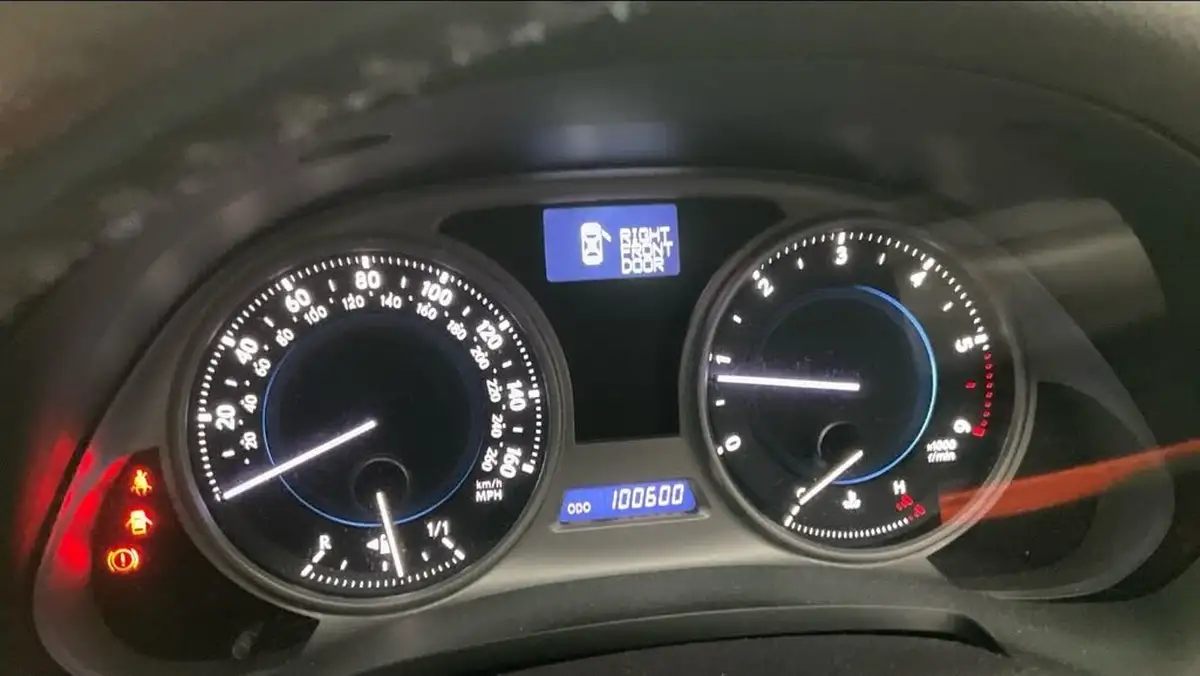 2008-lexus-is-220d-22td-se-big-6