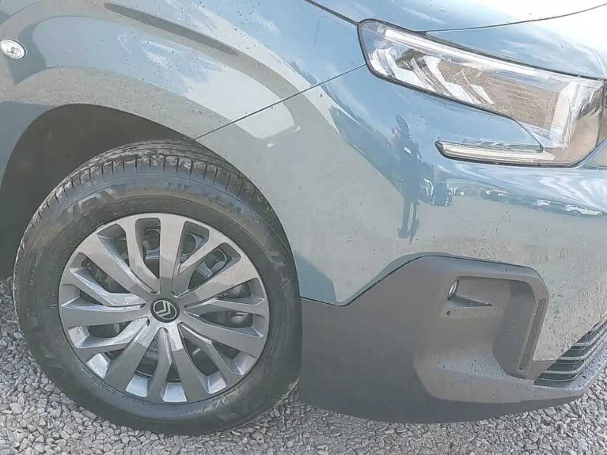 2025-citroen-berlingo-15bluehdi-plus-m-size-130ps-eat8-big-8