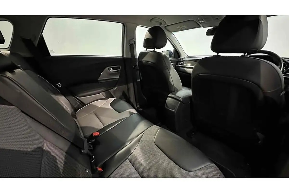 2022-kia-niro-ev-e-2-big-24