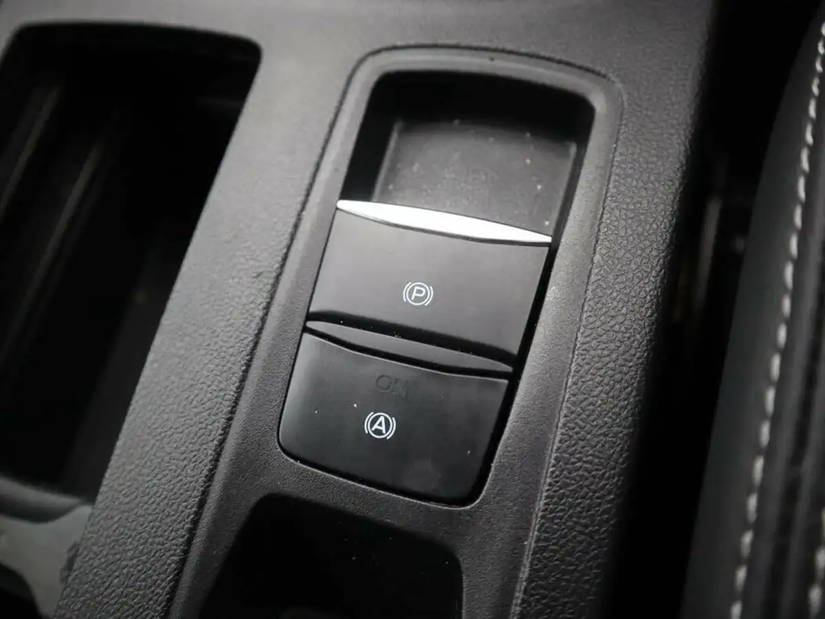 2024-ford-focus-10t-st-line-x-125ps-hatchback-big-32