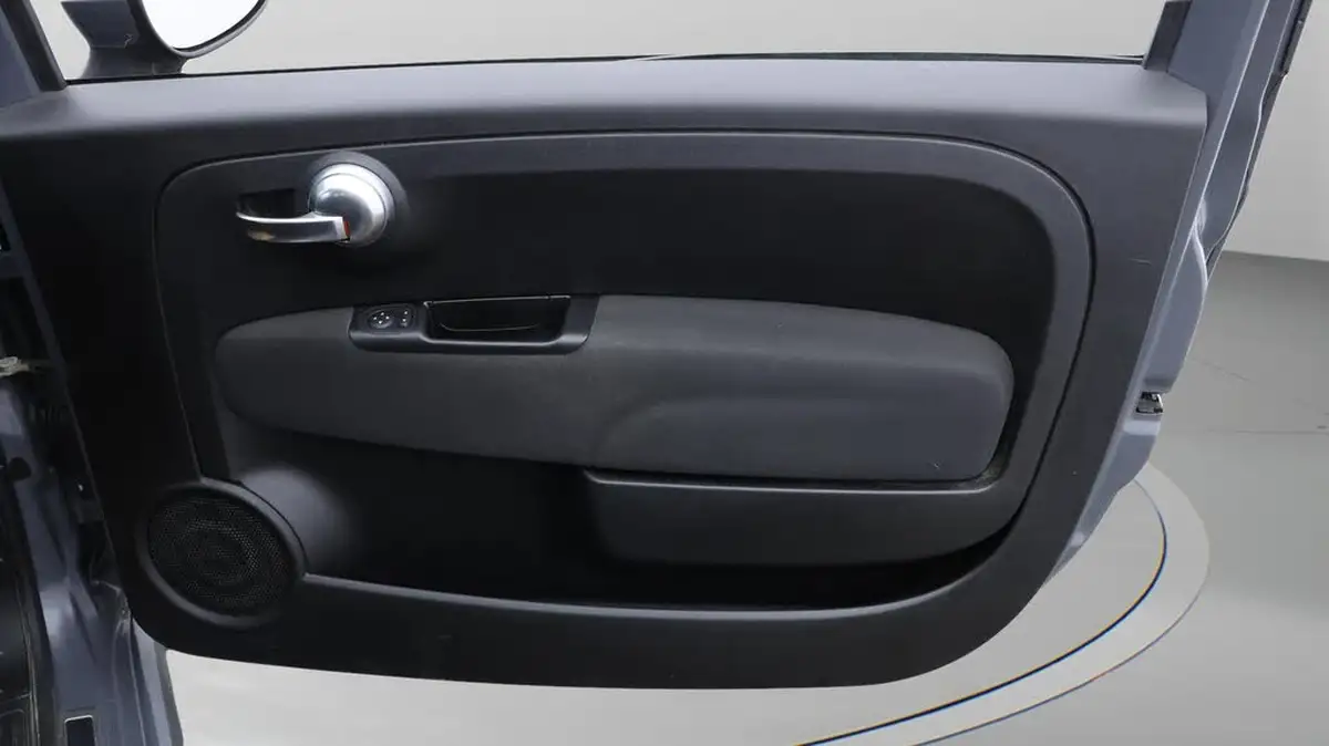 2019-abarth-595-14-tjet-big-14
