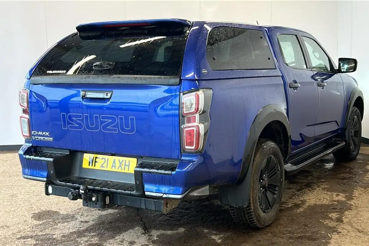 2021-isuzu-d-max-19td-v-cross-auto-big-1