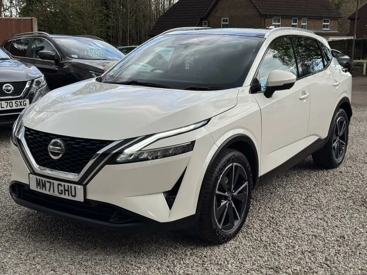 2021-nissan-qashqai-13-dig-t-tekna-158ps-xtronic-big-2
