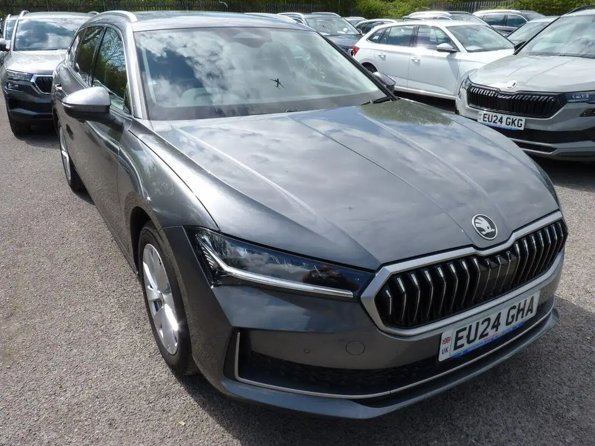 2024-skoda-superb-20tdi-se-technology-estate-dsg-big-0