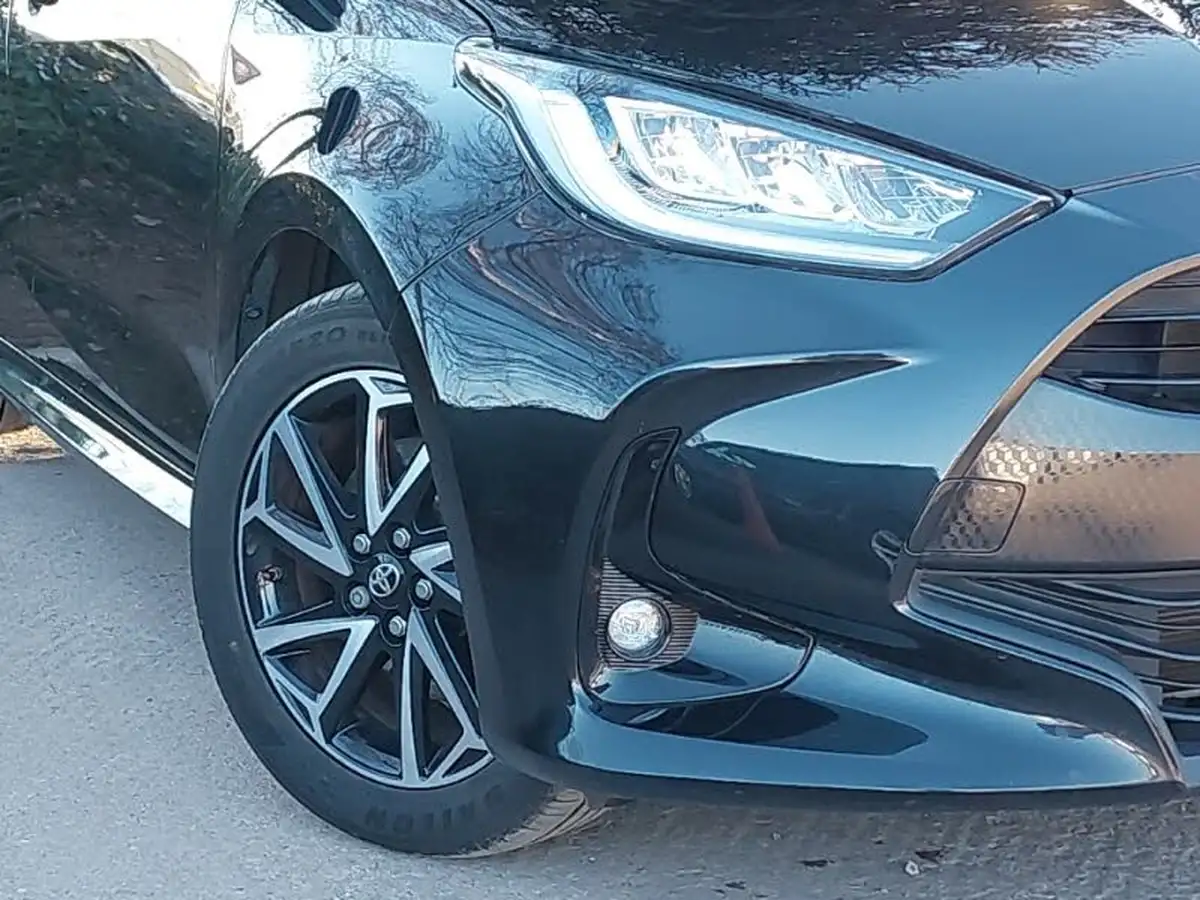 2022-toyota-yaris-15-vvt-i-design-big-8