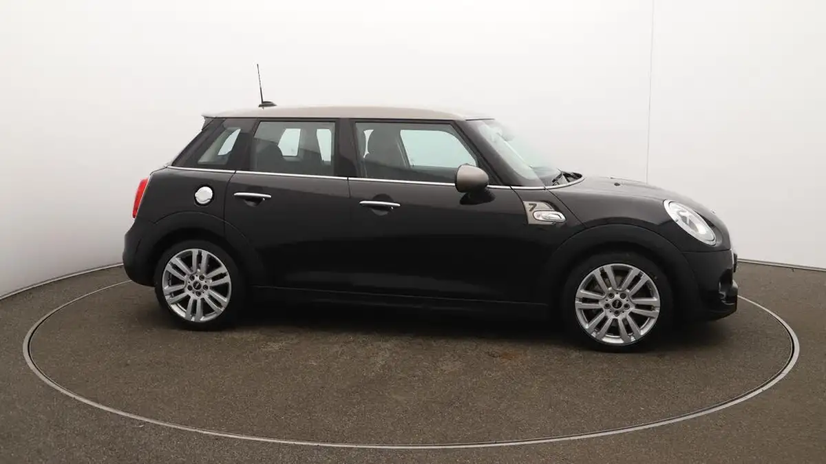 2017-mini-cooper-20-cooper-s-seven-media-xlss-5d-big-46
