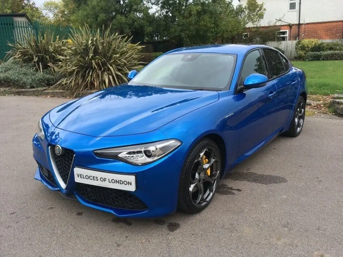 2017-alfa-romeo-giulia-20-veloce-big-7