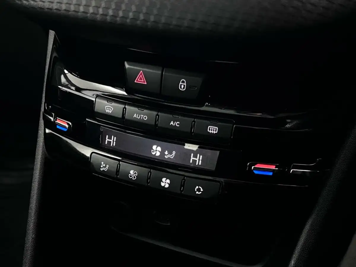 2019-peugeot-2008-suv-12-puretech-gt-line-110bhp-eat6-big-33