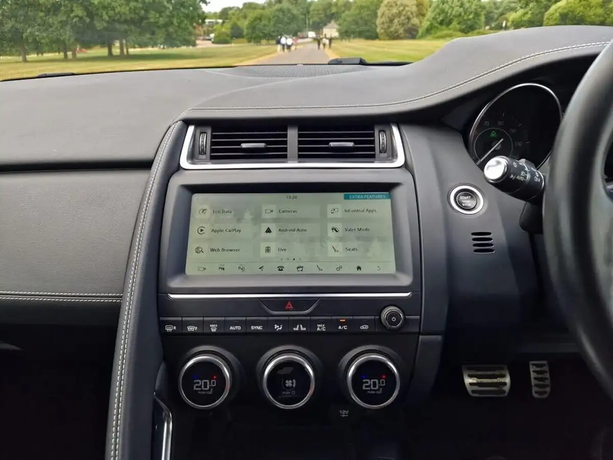 2018-jaguar-e-pace-20-i4d-r-dynamic-se-180ps-ss-big-15