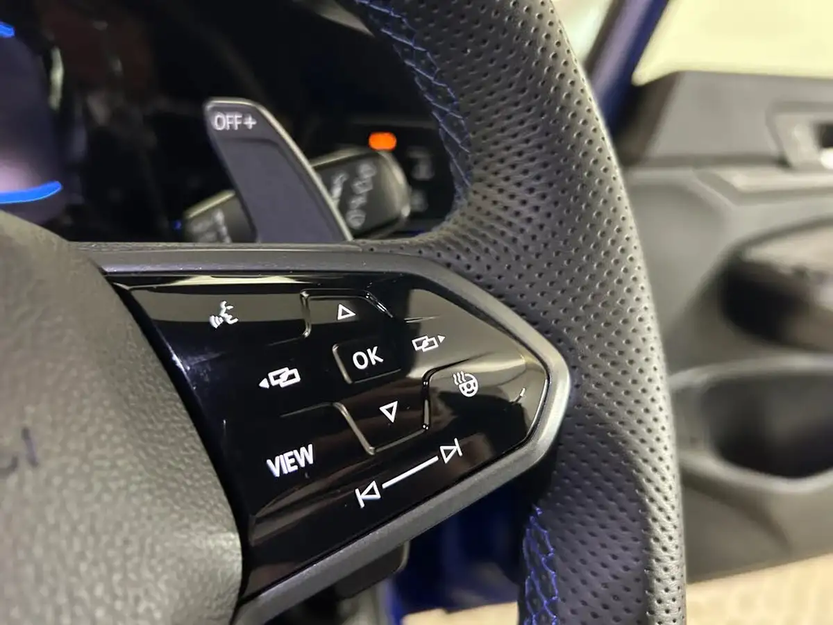 2021-volkswagen-golf-20-tsi-r-hatchback-big-35