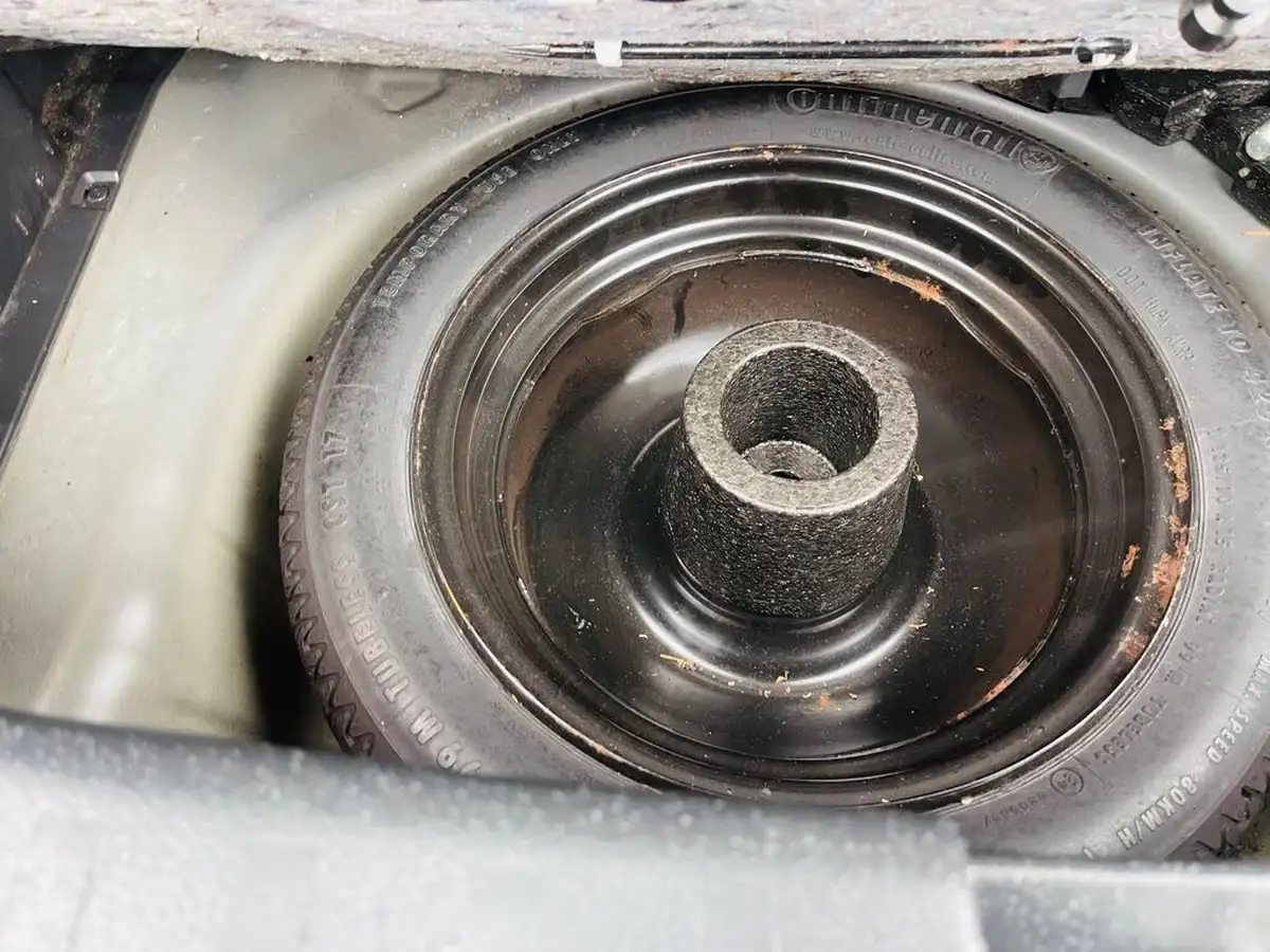 2011-suzuki-swift-12-sz3-5d-big-52