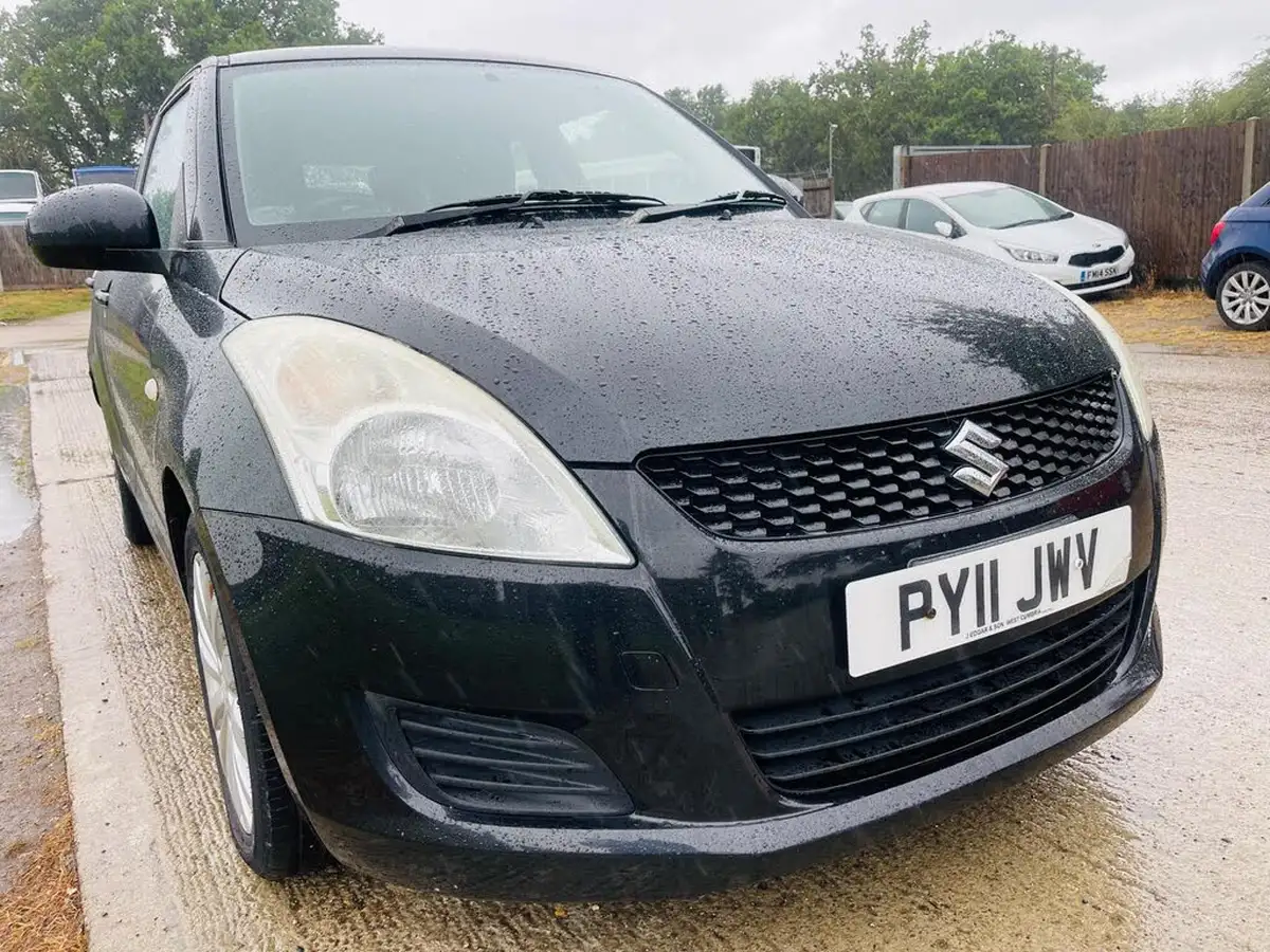2011-suzuki-swift-12-sz3-5d-big-0
