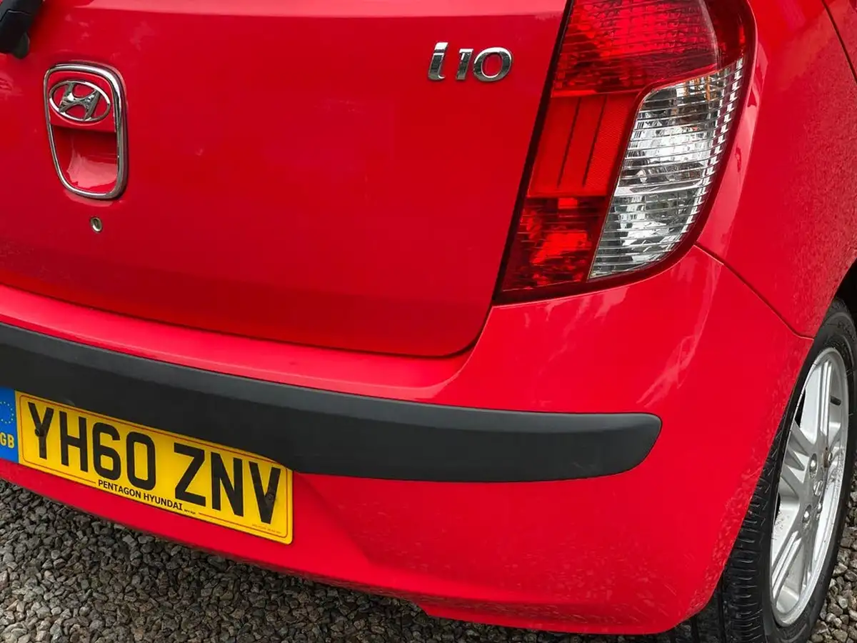 2010-hyundai-i10-12-style-big-28