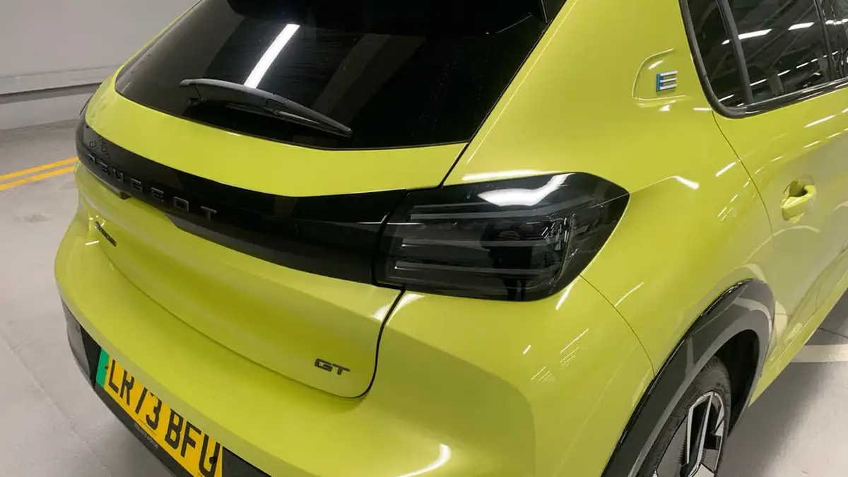 2024-peugeot-208-e-gt-156ps-51kwh-big-44