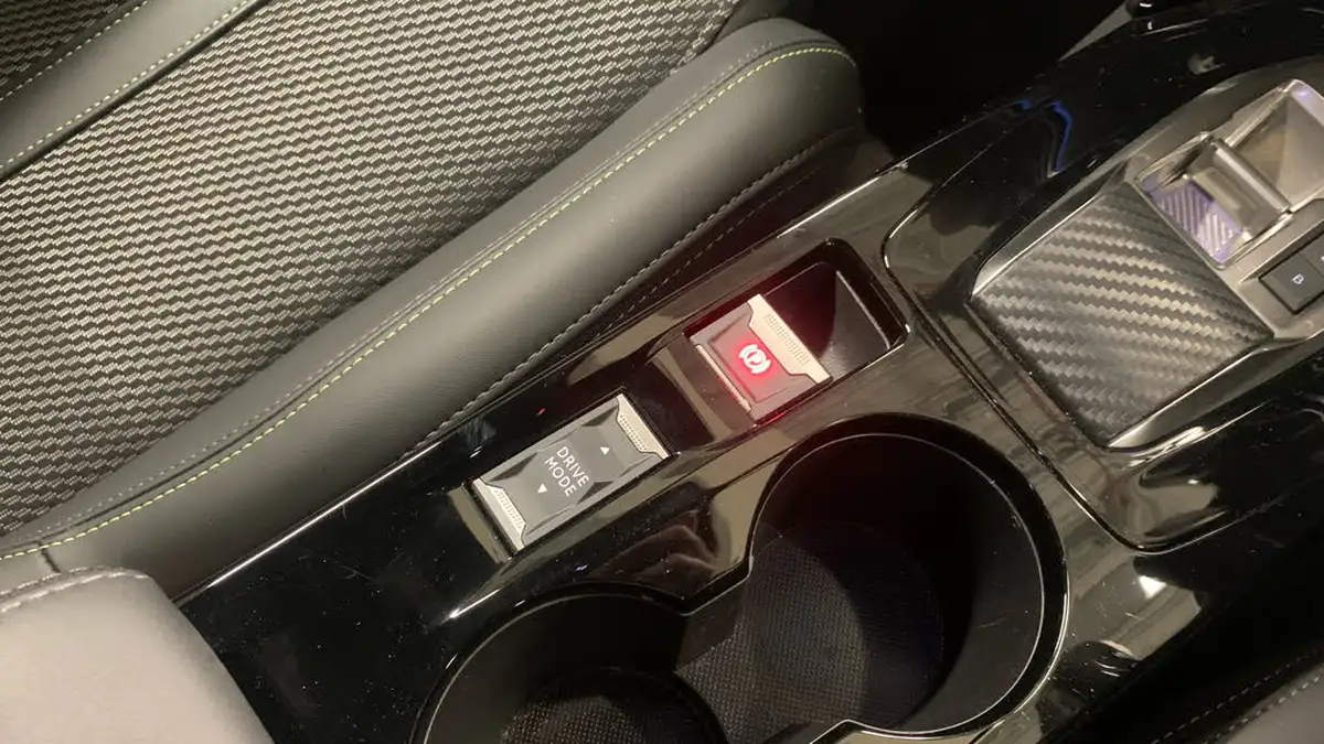 2024-peugeot-208-e-gt-156ps-51kwh-big-20