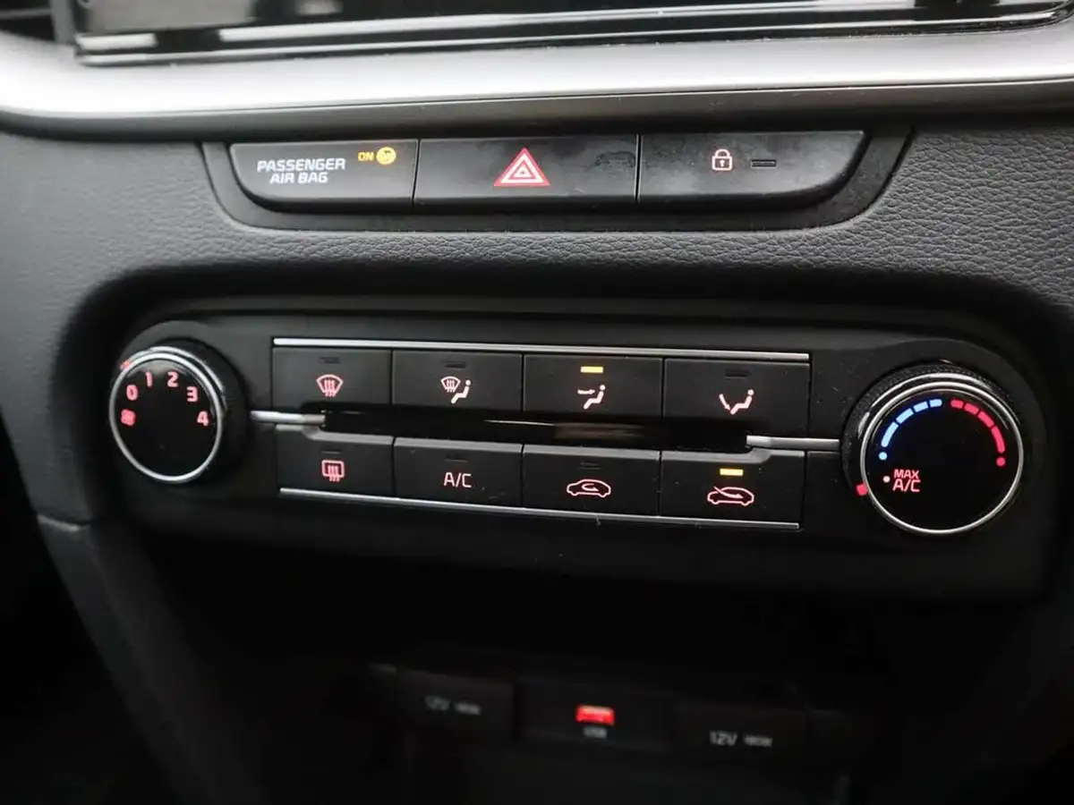 2022-kia-ceed-10-t-gdi-2-sportswagon-big-27
