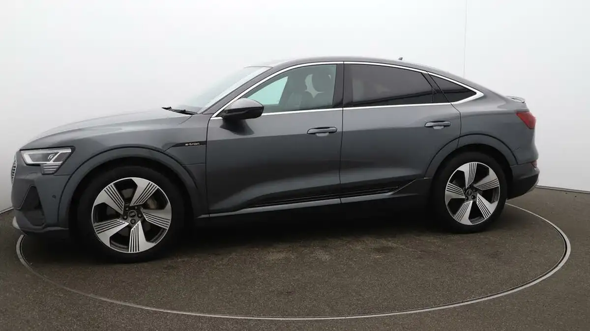 2021-audi-e-tron-55e-s-line-sportback-big-68