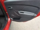 2013-dacia-sandero-stepway-09-laureate-small-15