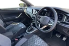 2025-volkswagen-taigo-15-tsi-r-line-small-13