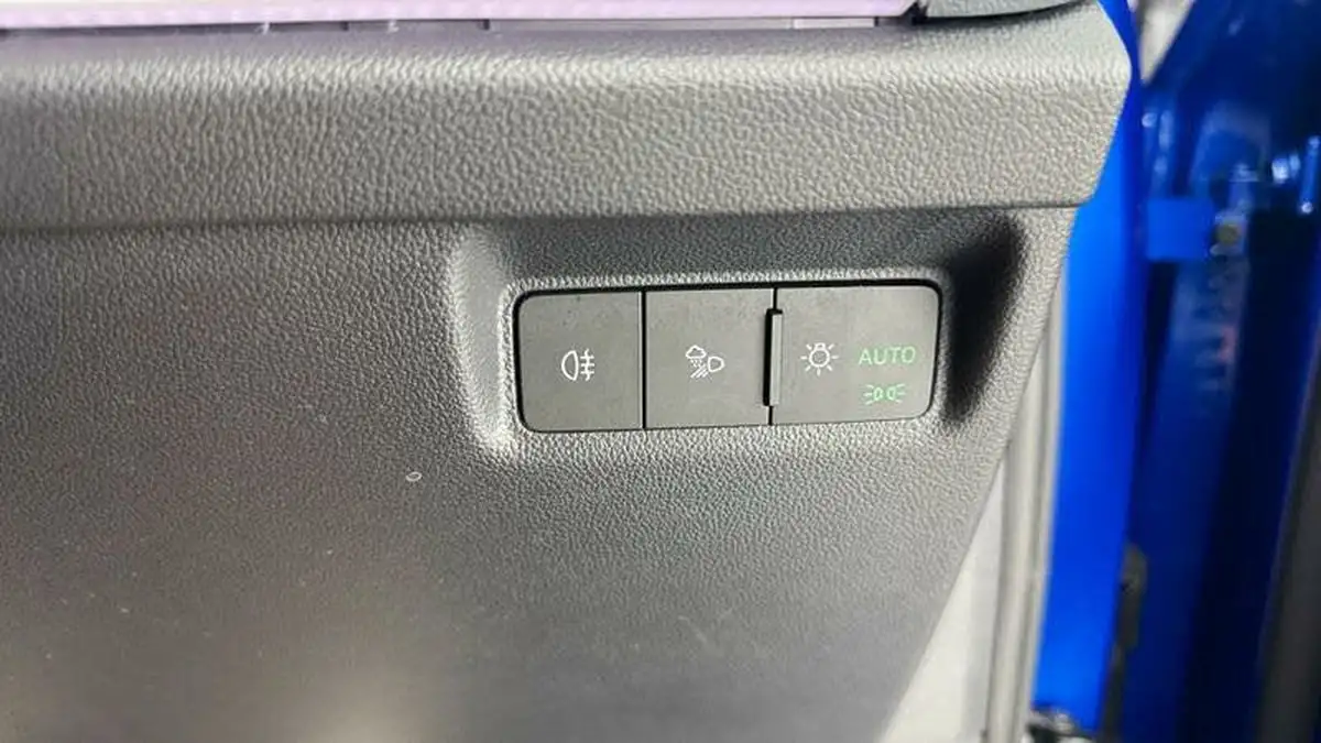 2022-skoda-enyaq-e-80-vrs-big-22
