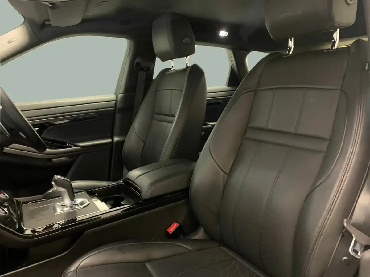 2022-land-rover-range-rover-evoque-15-p300e-r-dynamic-s-big-5
