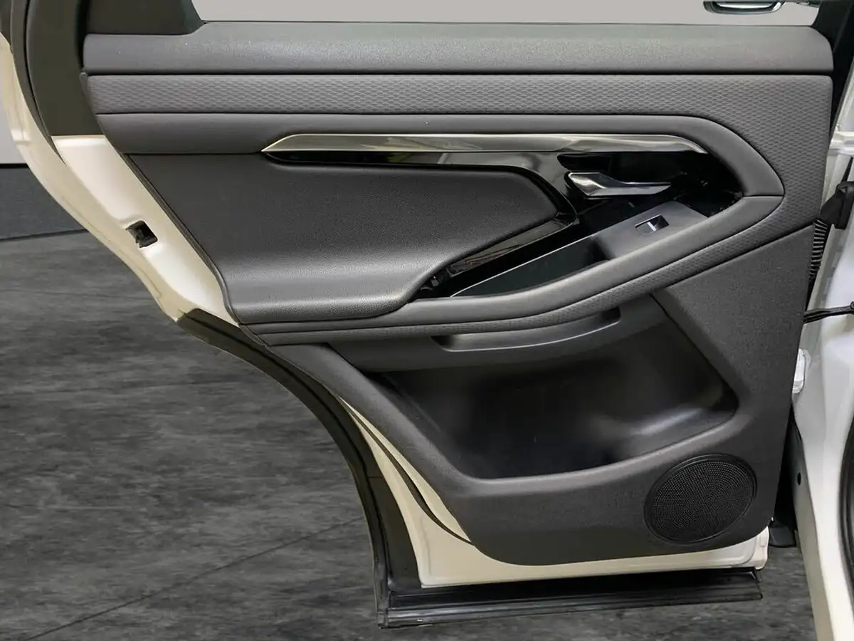 2022-land-rover-range-rover-evoque-15-p300e-r-dynamic-s-big-33