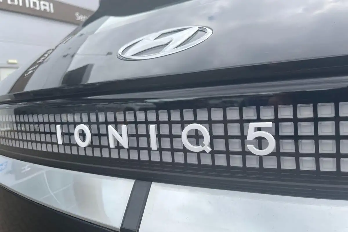 2024-hyundai-ioniq-5-e-premium-170ps-58kwh-rwd-big-20