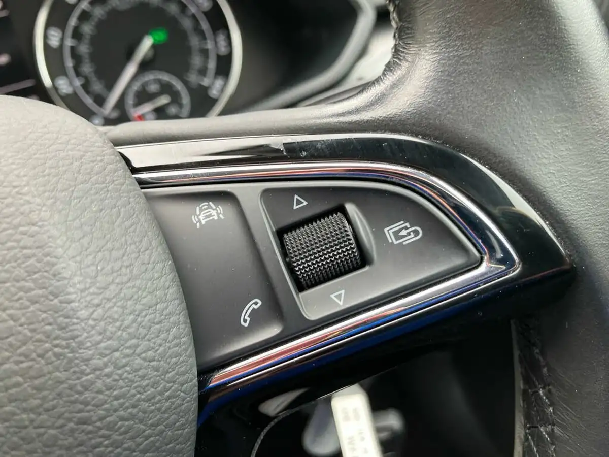 2018-skoda-superb-14-tsi-act-se-l-executive-hatchback-dsg-big-26