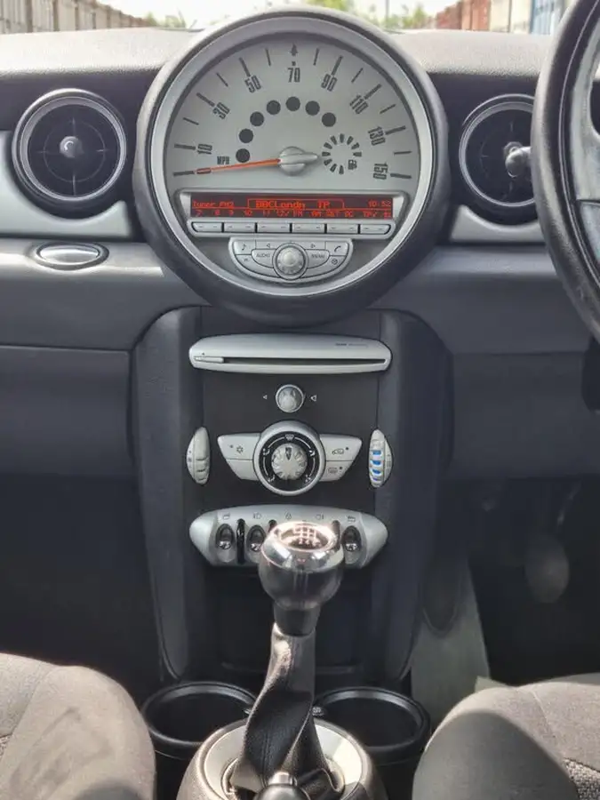 2007-mini-cooper-14-one-95bhp-big-26
