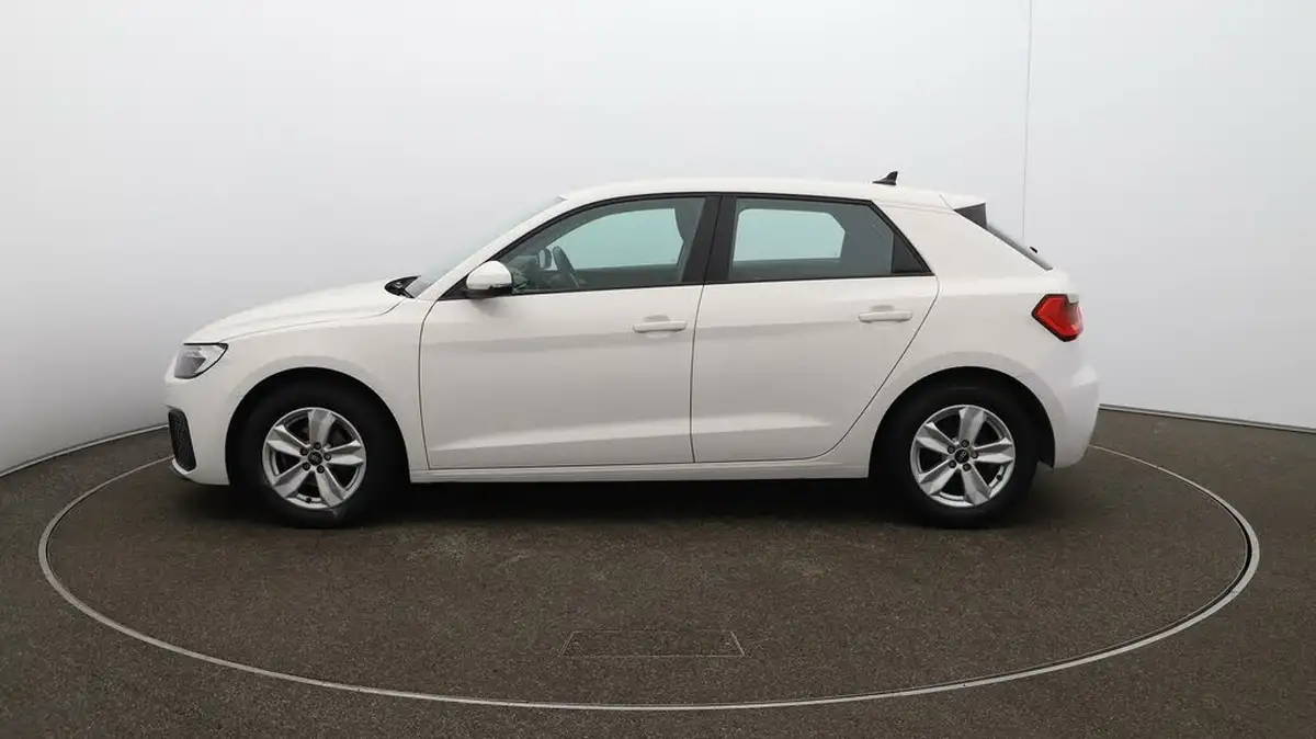 2022-audi-a1-10-25-tfsi-technik-big-55